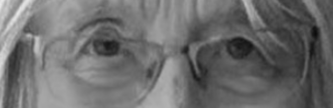 Schwarzweiß-Banner, das die Augen von Rotraut Knödler zeigt